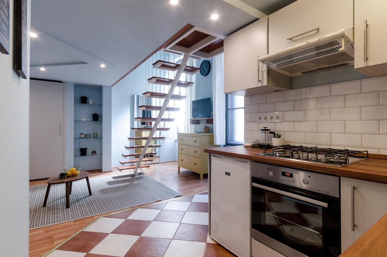 Paulay'S Studio Apartment In The City Center. บูดาเปสต์ ภายนอก รูปภาพ